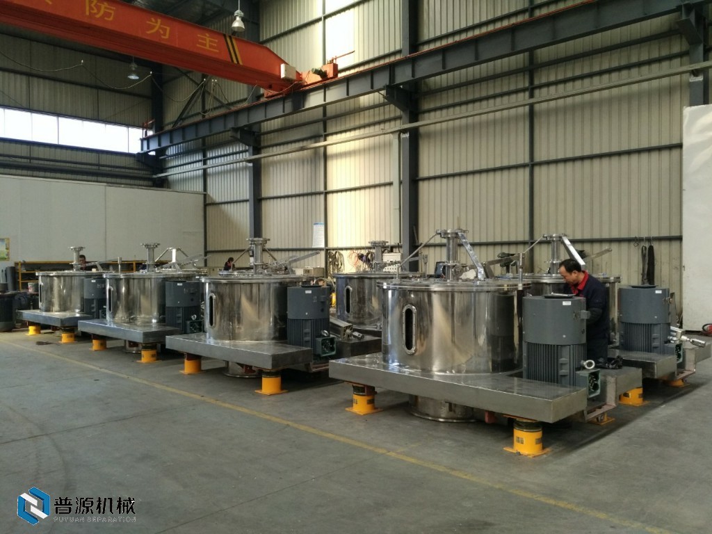 現(xiàn)場立式離心機(jī)裝配